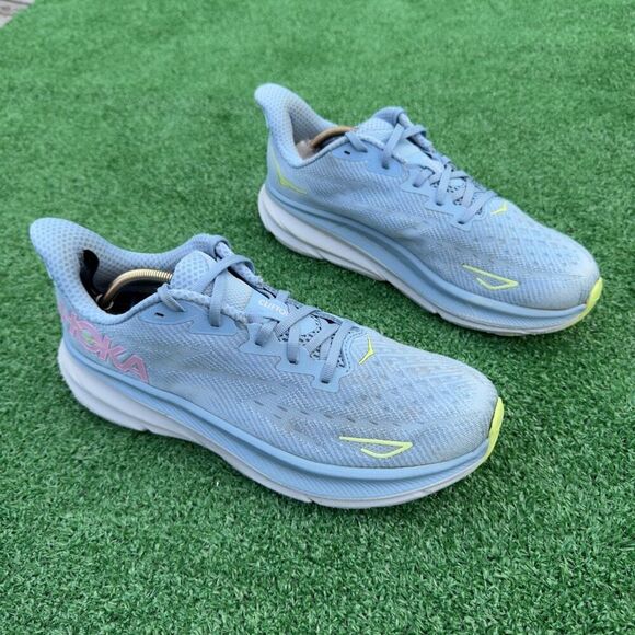 HOKA ONE ONE CLIFTON 9 - Women’s Running Shoes - SIZE 11B - Picture 1 of 10